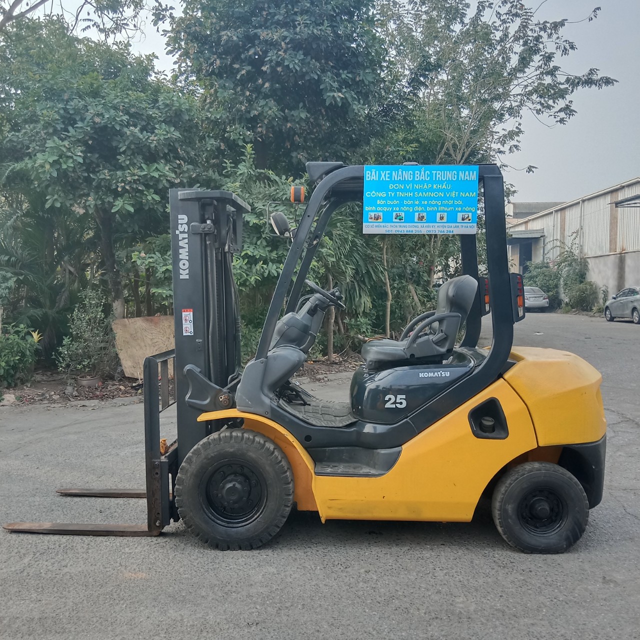 Xe nâng dầu 2.5 tấn Komatsu