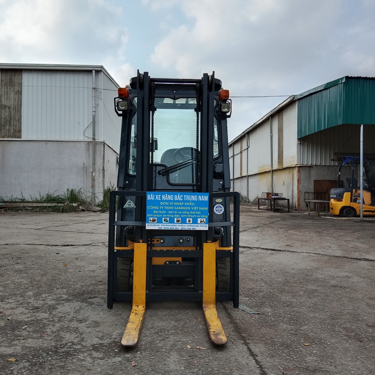 Xe nâng điện 1.5 tấn