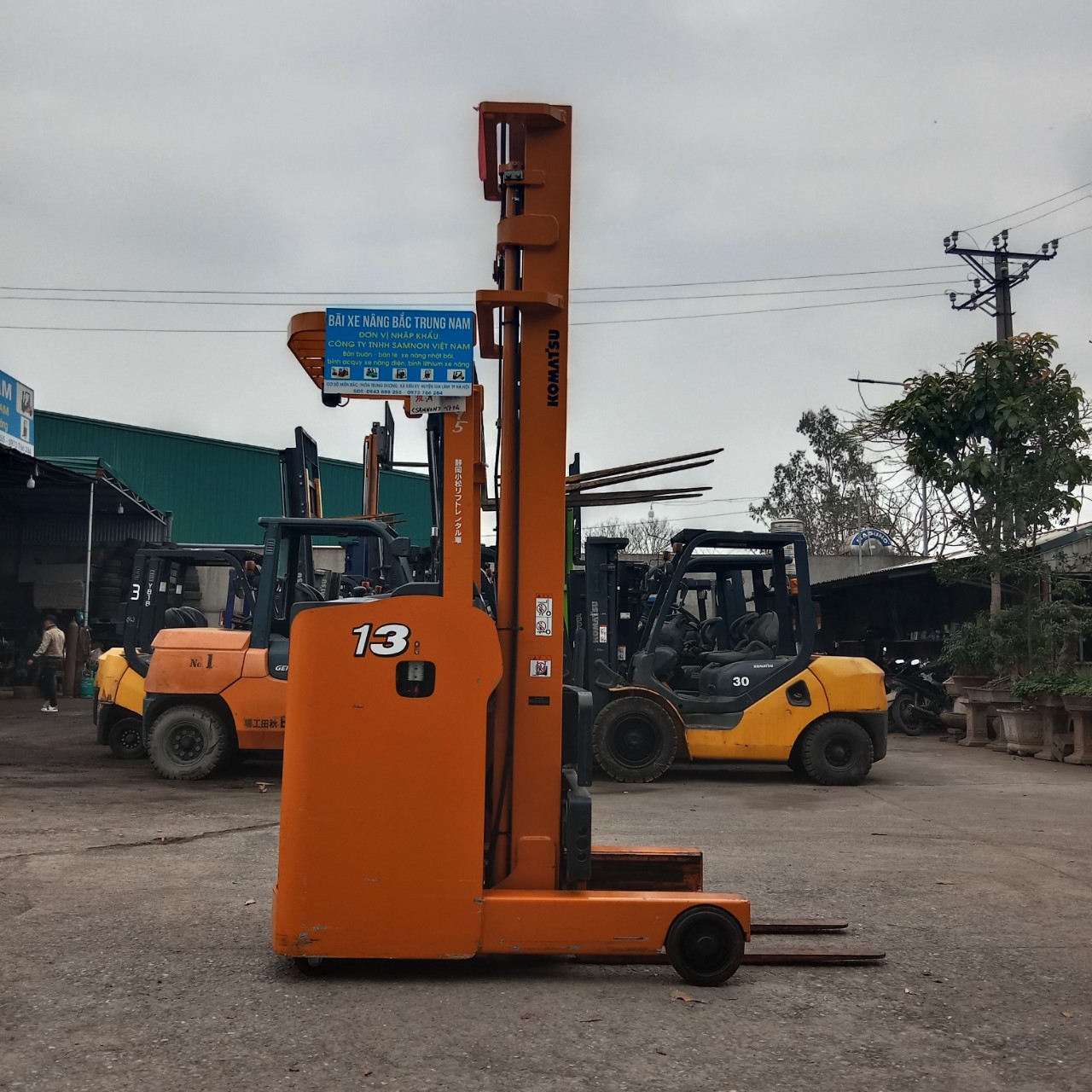 Xe nâng điện cũ 1.3 tấn đứng lái