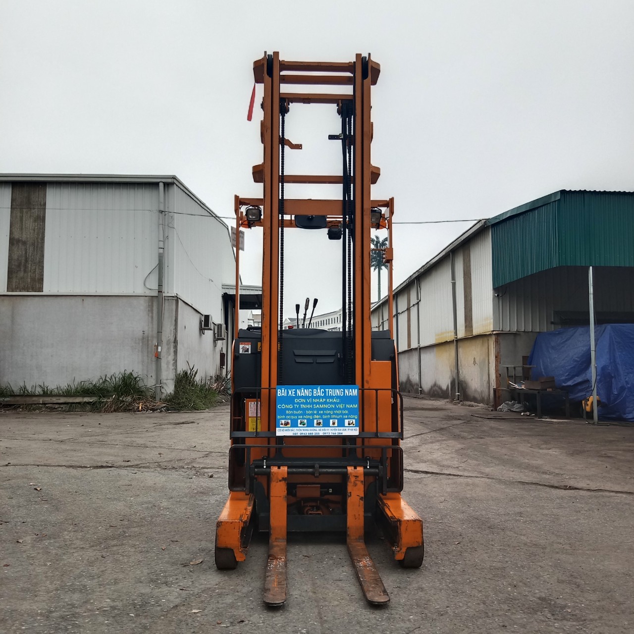 Xe nâng điện đứng lái 1.3 tấn