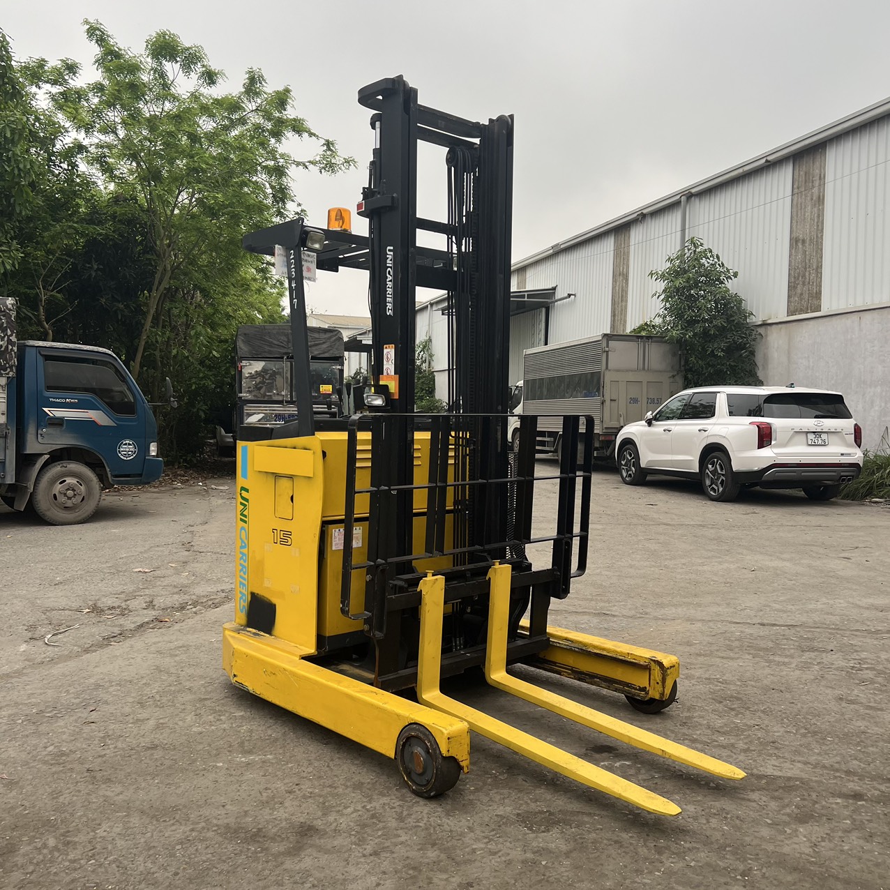 Xe nâng điện đứng lái cũ 1.5 tấn