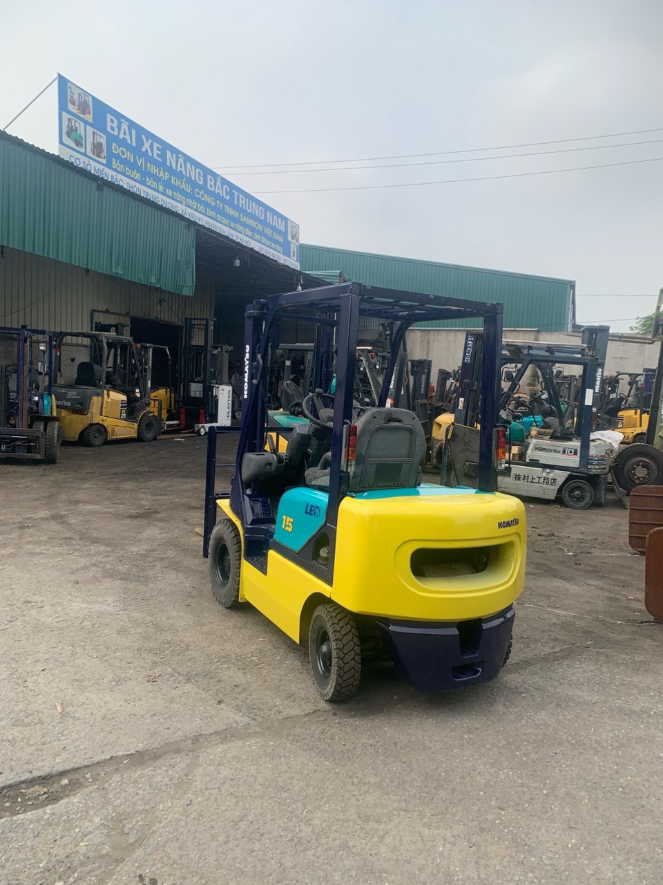 Xe nâng xăng 1.5 tấn