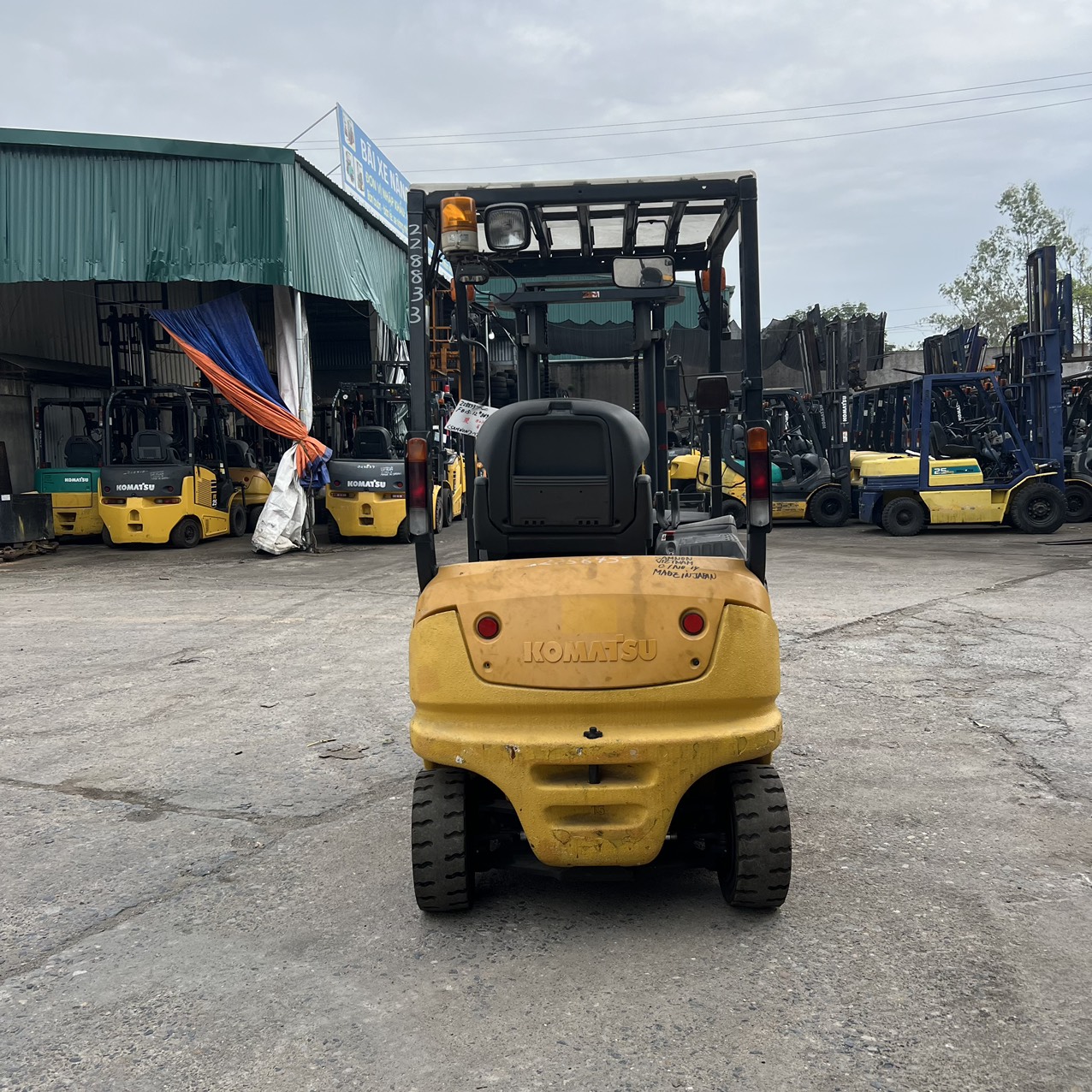 Xe nâng điện 1.5 tấn