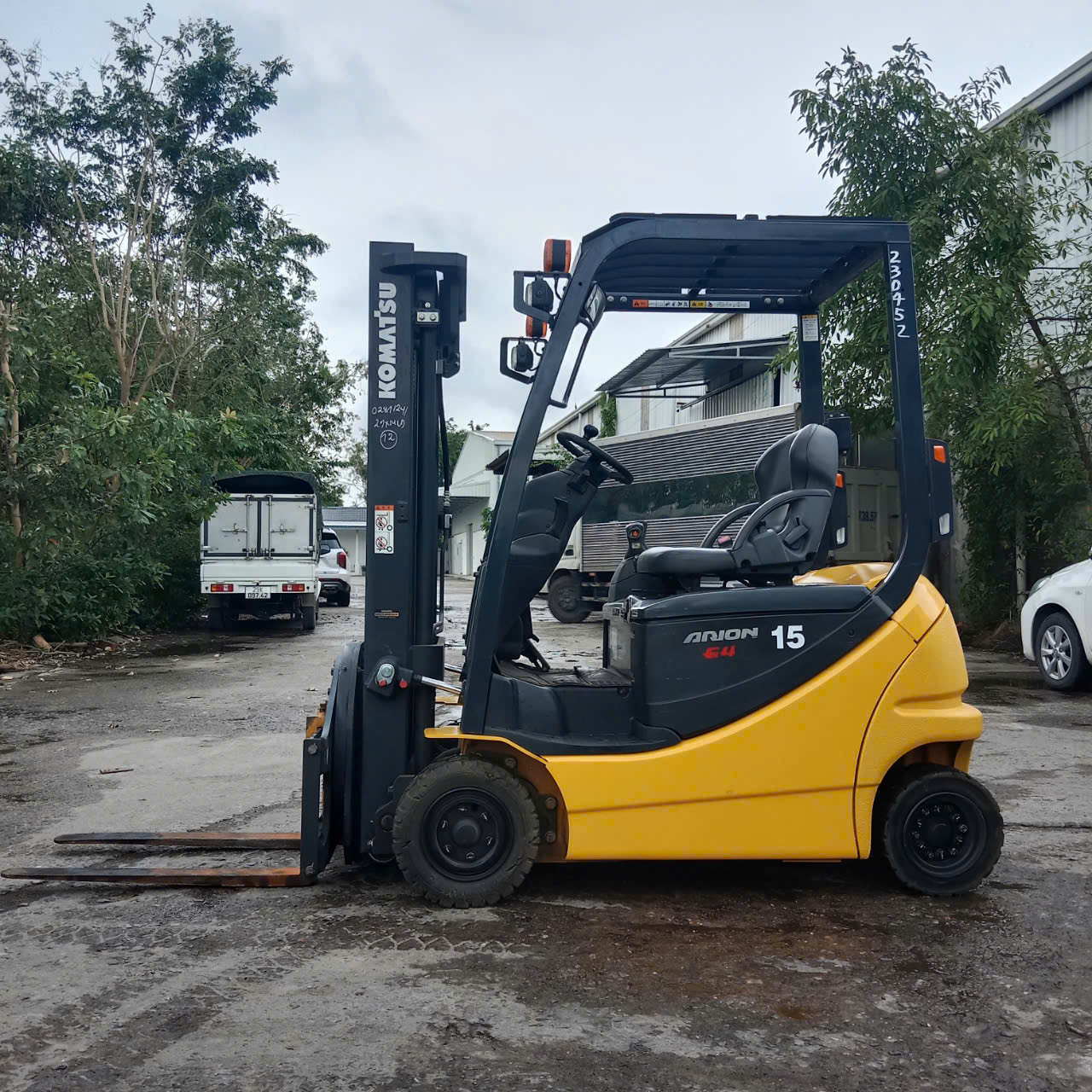 Xe nâng điện Komatsu 1.5 tấn