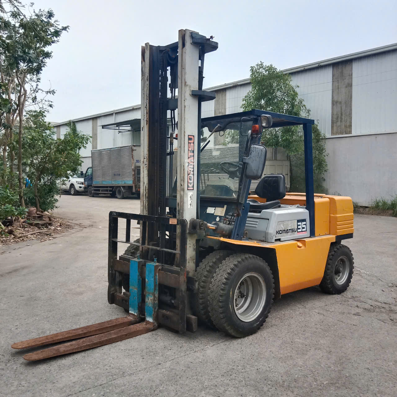xe nâng dầu 3.5 tấn