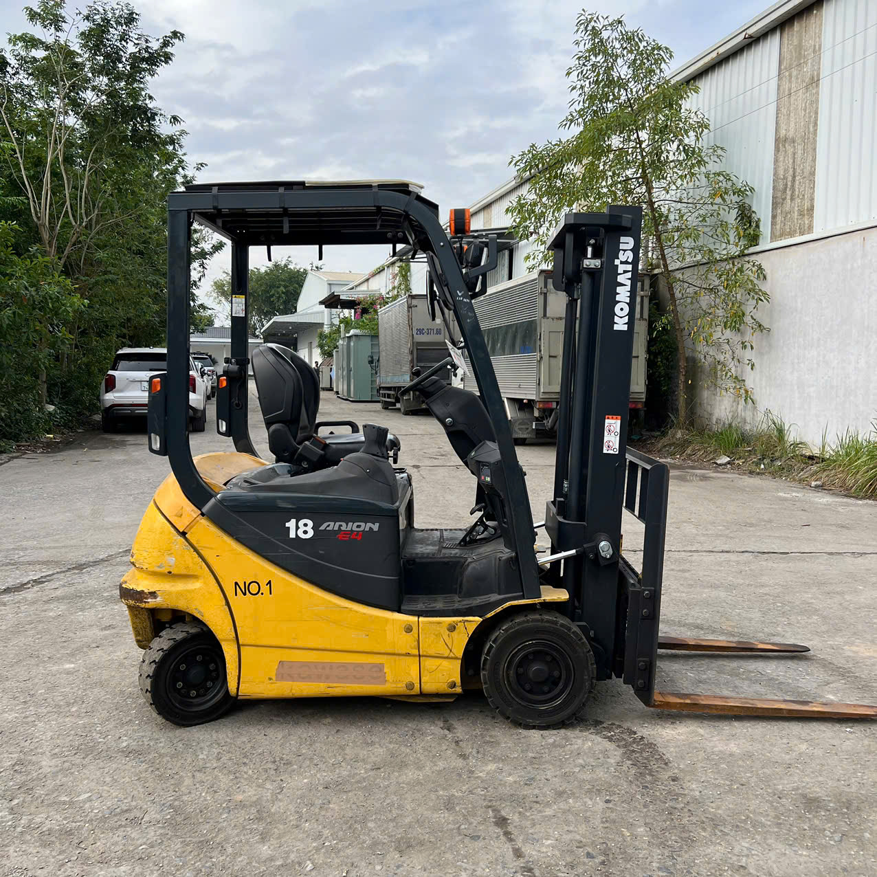 Xe nâng điện cũ 1.8 tấn