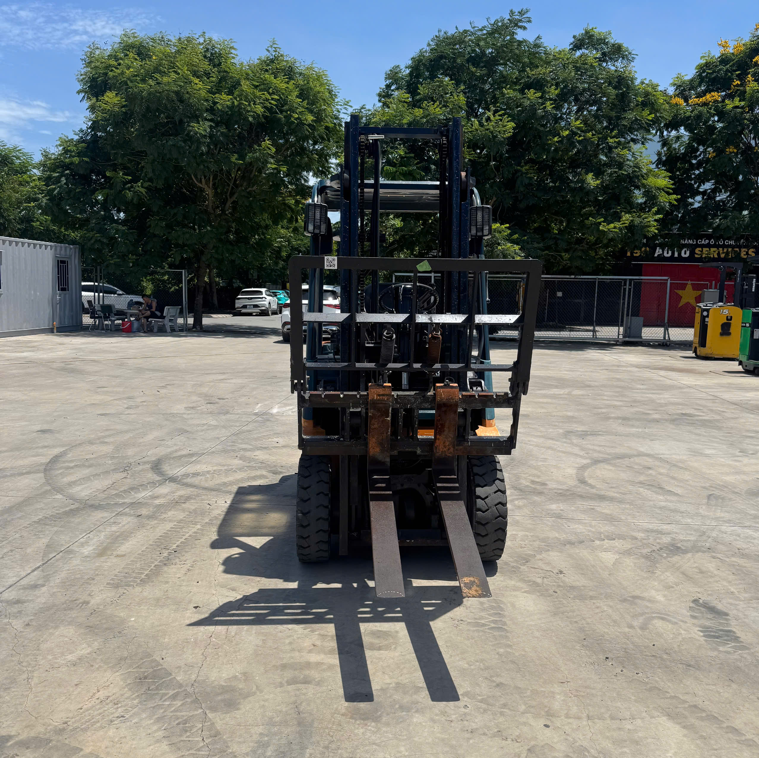 Xe nâng xăng 1.5 tấn