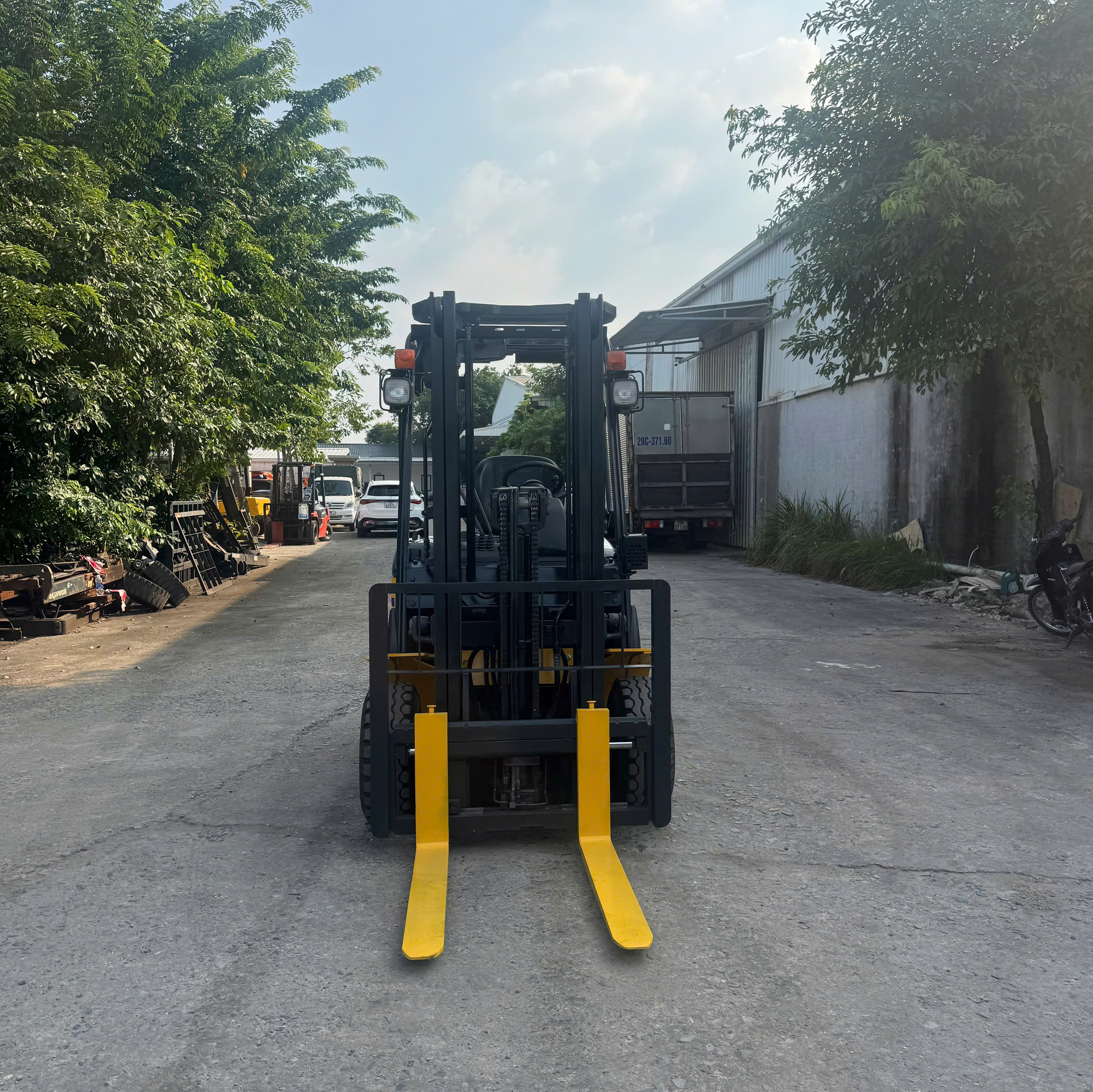 Xe nâng điện