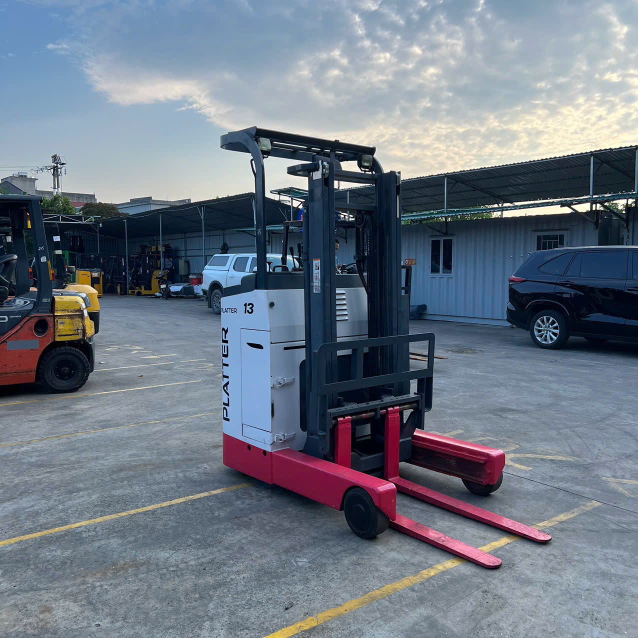 Xe nâng điện Nichiyu cũ
