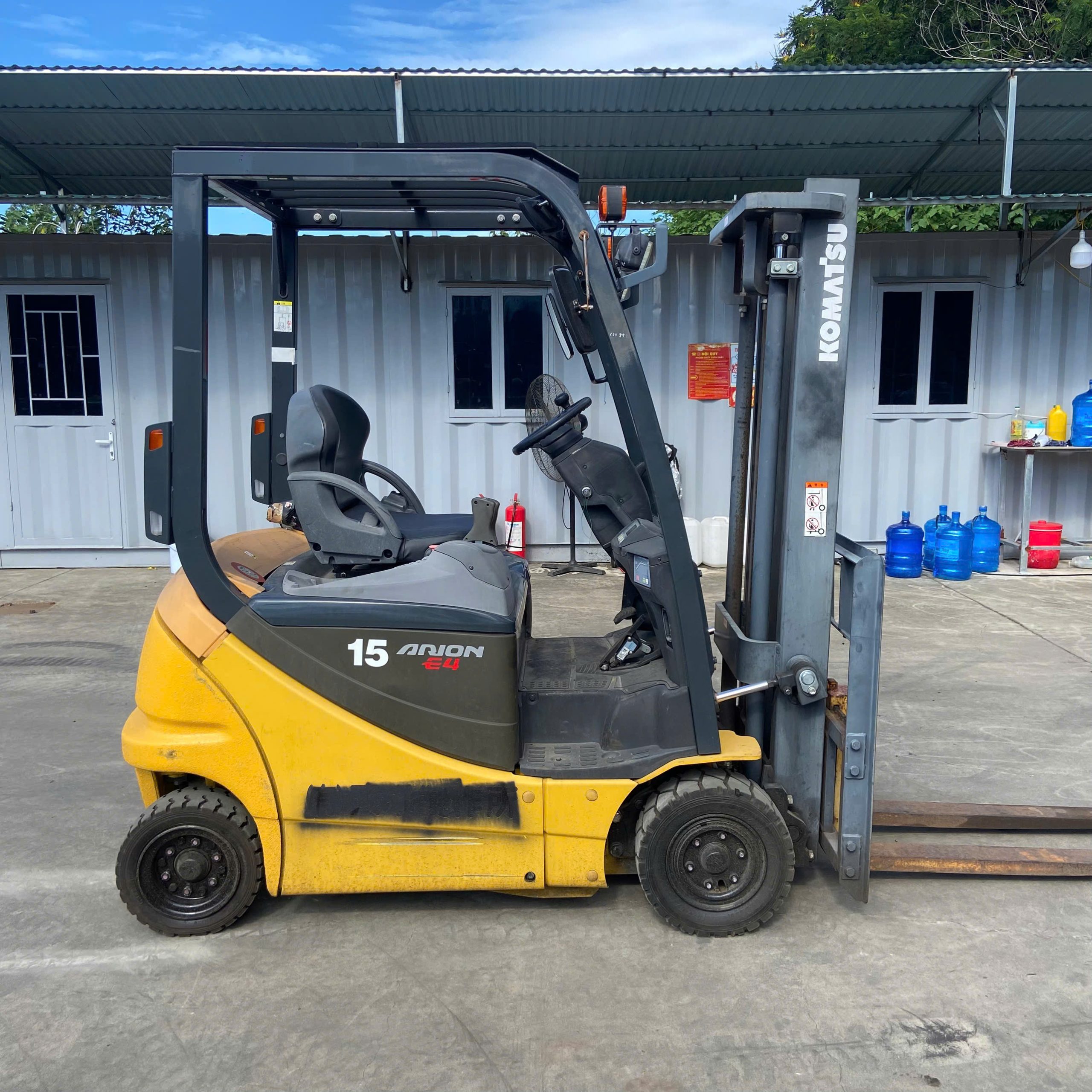 Xe nâng Komatsu