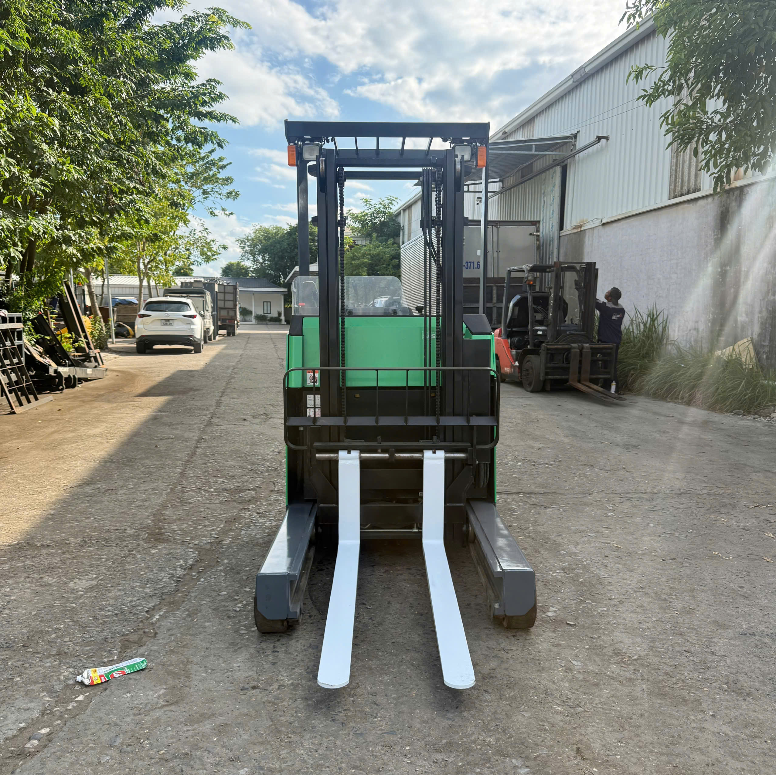 Xe nâng đi đứng lái 1.8 tấn